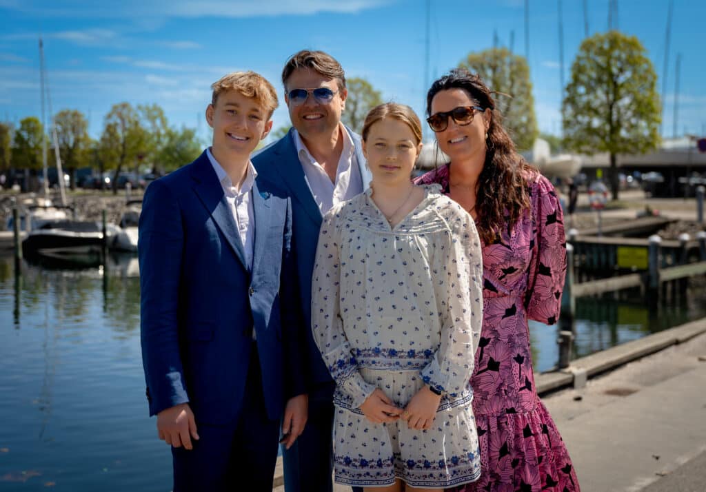 Konfirmand Og Familie